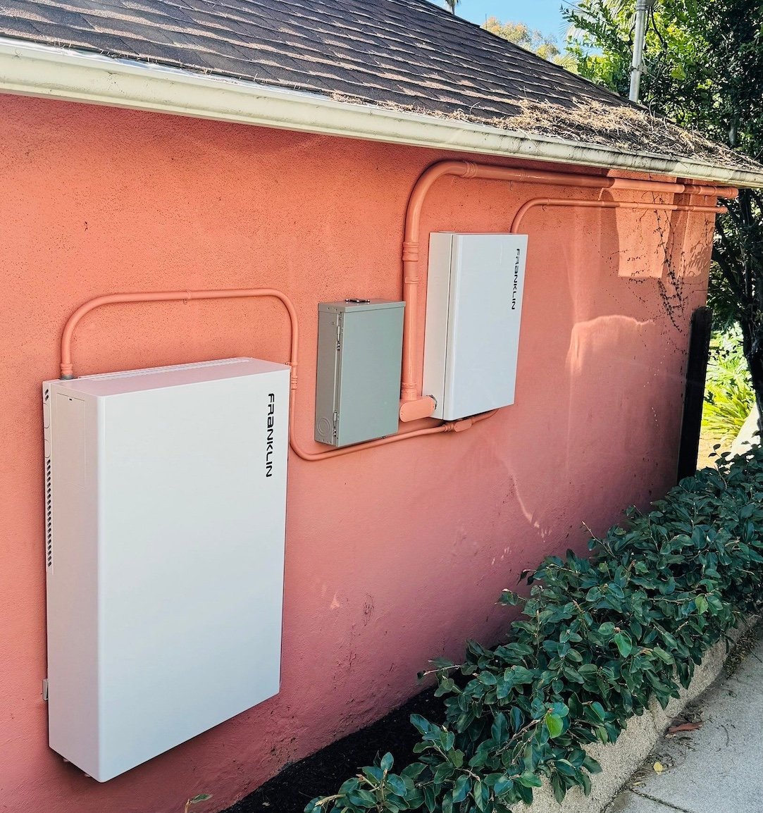 Newton_Franklin_side